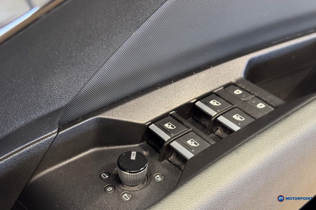 Audi Q4 S Line Automatic Electric SUV - Stock Number (1606421) - 8th supplementary image