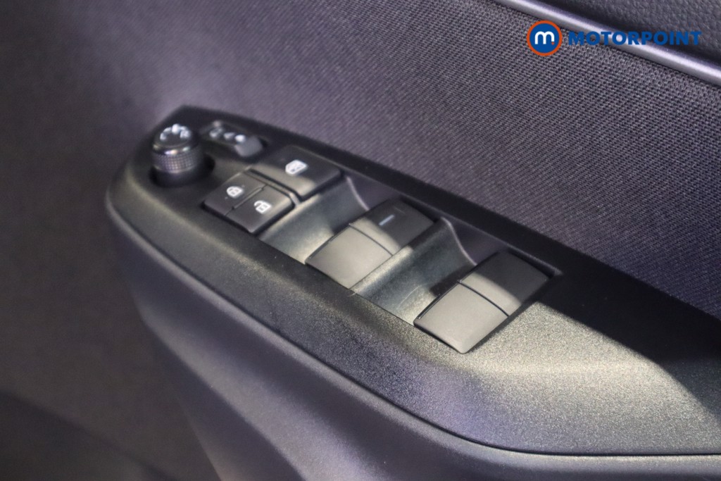 Toyota Yaris Excel Automatic Petrol-Electric Hybrid Hatchback - Stock Number (1606945) - 13th supplementary image