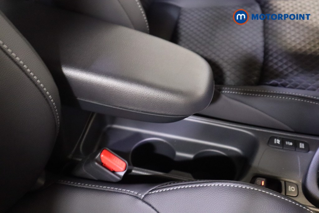 Toyota Yaris Excel Automatic Petrol-Electric Hybrid Hatchback - Stock Number (1606945) - 21st supplementary image