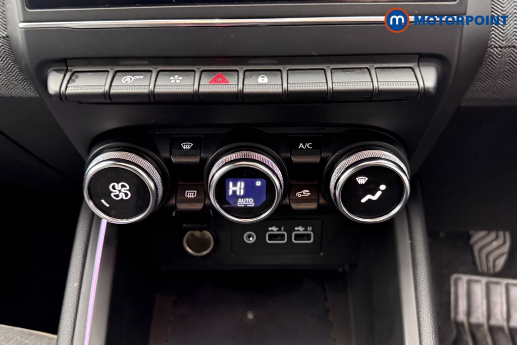 Renault Clio Techno Manual Petrol Hatchback - Stock Number (1570198) - 10th supplementary image