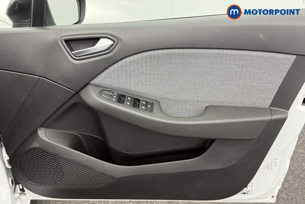 Renault Clio Techno Manual Petrol Hatchback - Stock Number (1570198) - 16th supplementary image