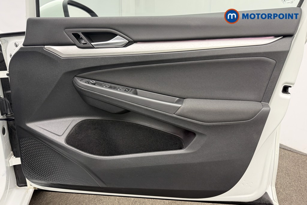 Volkswagen Golf Life Manual Petrol Hatchback - Stock Number (1577072) - 34th supplementary image