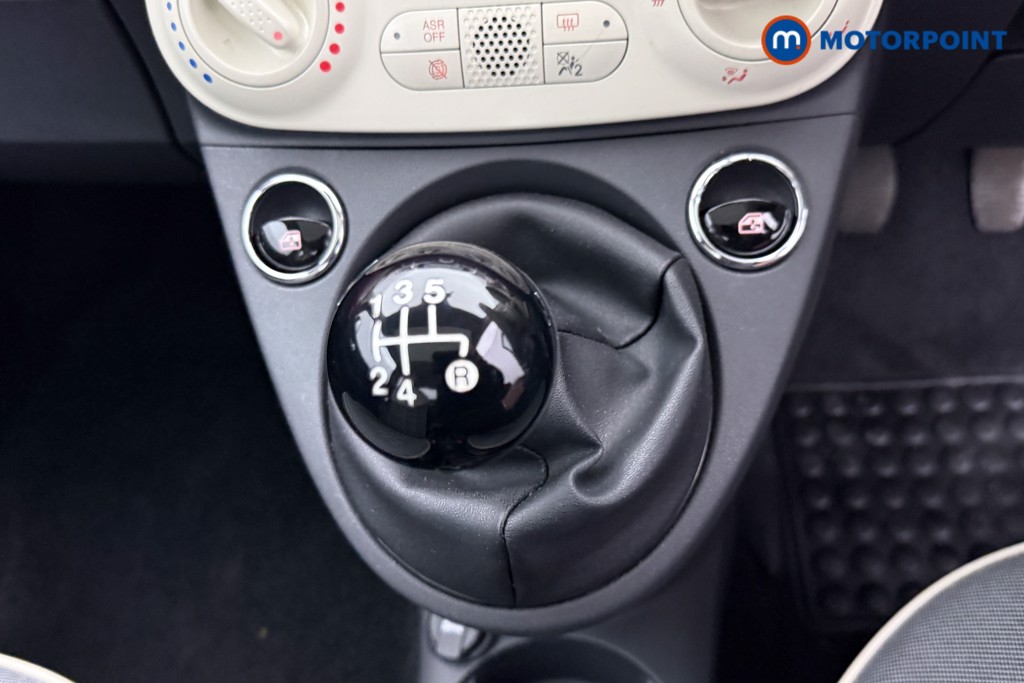 Fiat 500 Lounge Manual Petrol Hatchback - Stock Number (1577398) - 6th supplementary image