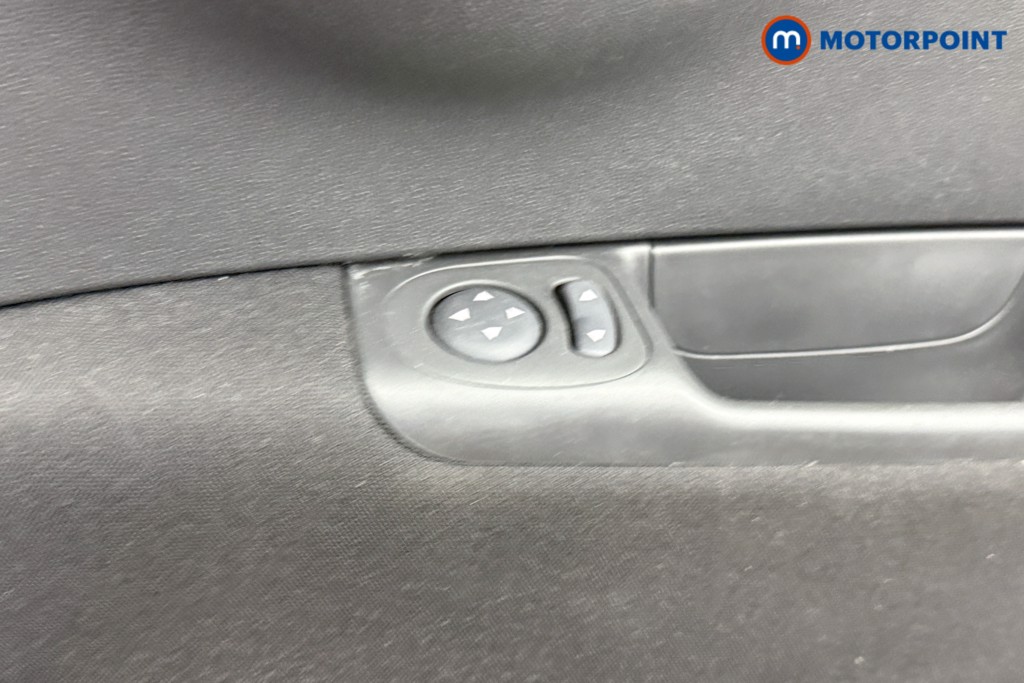 Fiat 500 Lounge Manual Petrol Hatchback - Stock Number (1577398) - 9th supplementary image