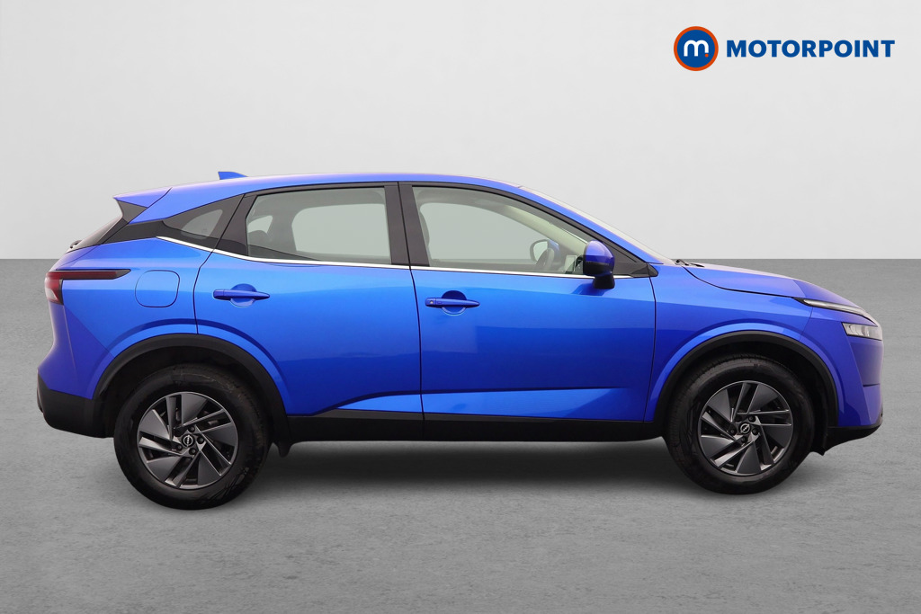 Nissan Qashqai Acenta Premium Manual Petrol SUV - Stock Number (1577560) - Drivers side