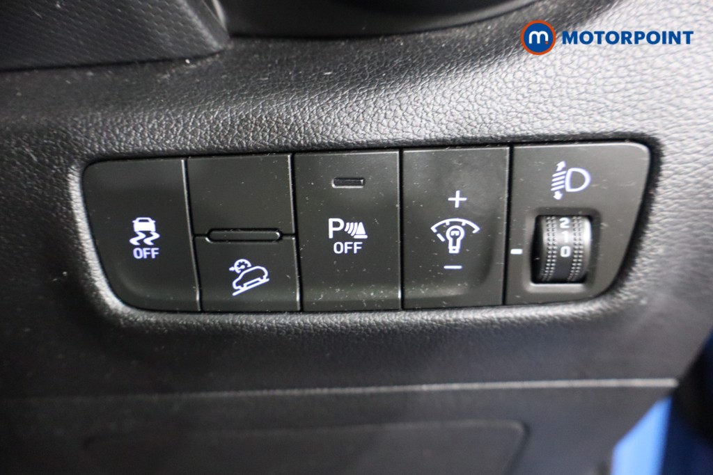 Hyundai Kona Se Connect Manual Petrol SUV - Stock Number (1588136) - 15th supplementary image