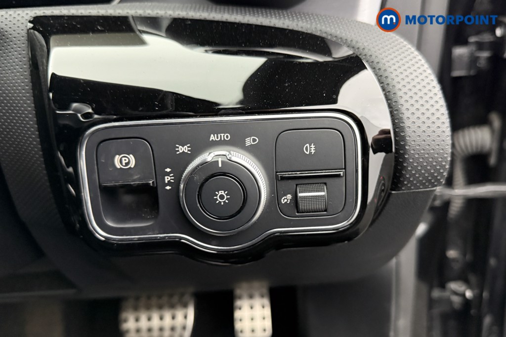 Mercedes-Benz CLA Amg Line Automatic Petrol Coupe - Stock Number (1591962) - 15th supplementary image