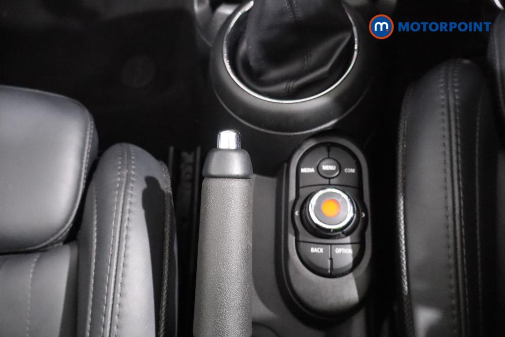 Mini Convertible Cooper Exclusive Manual Petrol Convertible - Stock Number (1593761) - 4th supplementary image