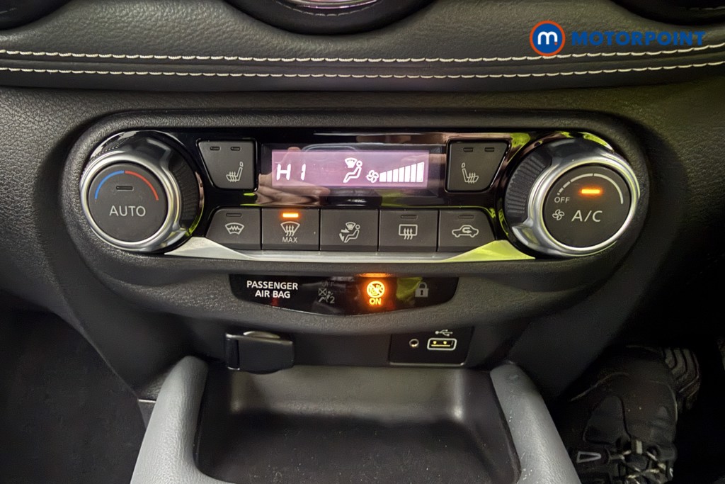 Nissan Juke Tekna Manual Petrol SUV - Stock Number (1593888) - 27th supplementary image