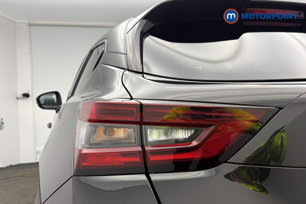 Nissan Juke Tekna Manual Petrol SUV - Stock Number (1593888) - 38th supplementary image