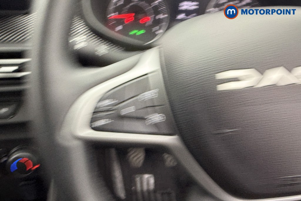 Dacia Sandero Expression Manual Petrol Hatchback - Stock Number (1595096) - 11th supplementary image