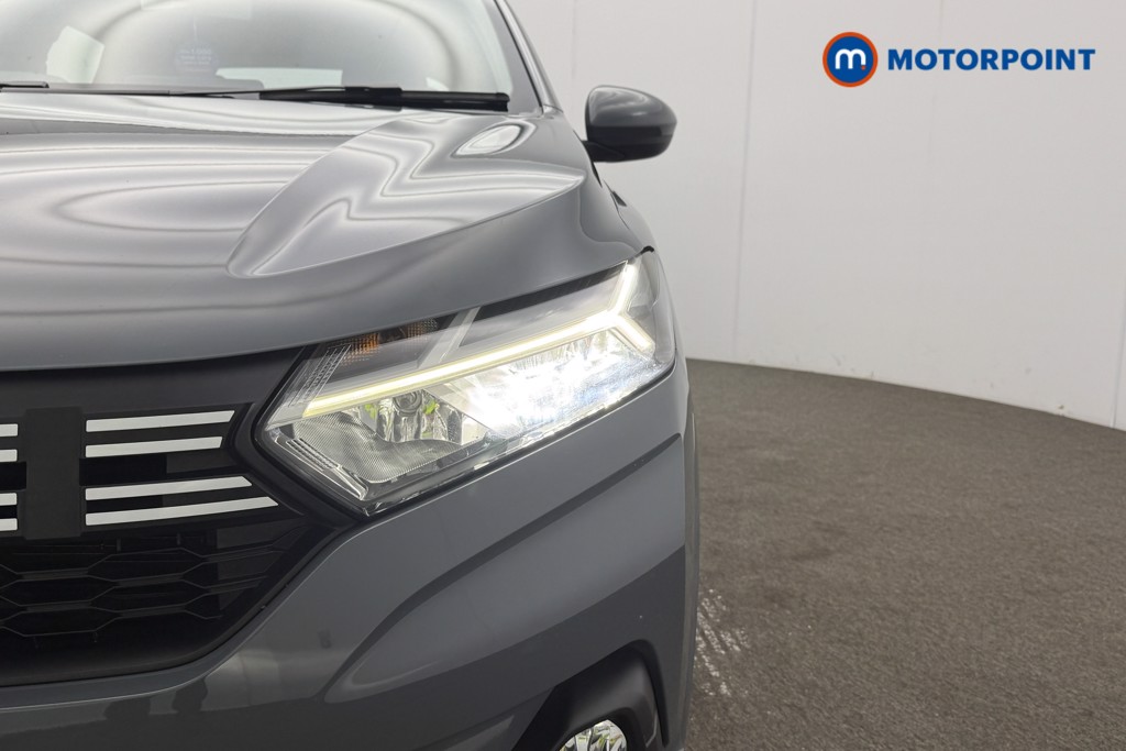 Dacia Sandero Expression Manual Petrol Hatchback - Stock Number (1595100) - 39th supplementary image