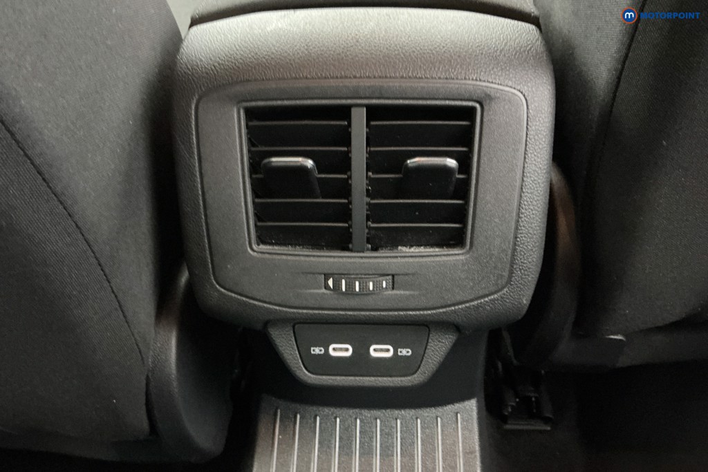 Volkswagen T-Roc Life Manual Petrol SUV - Stock Number (1596477) - 15th supplementary image