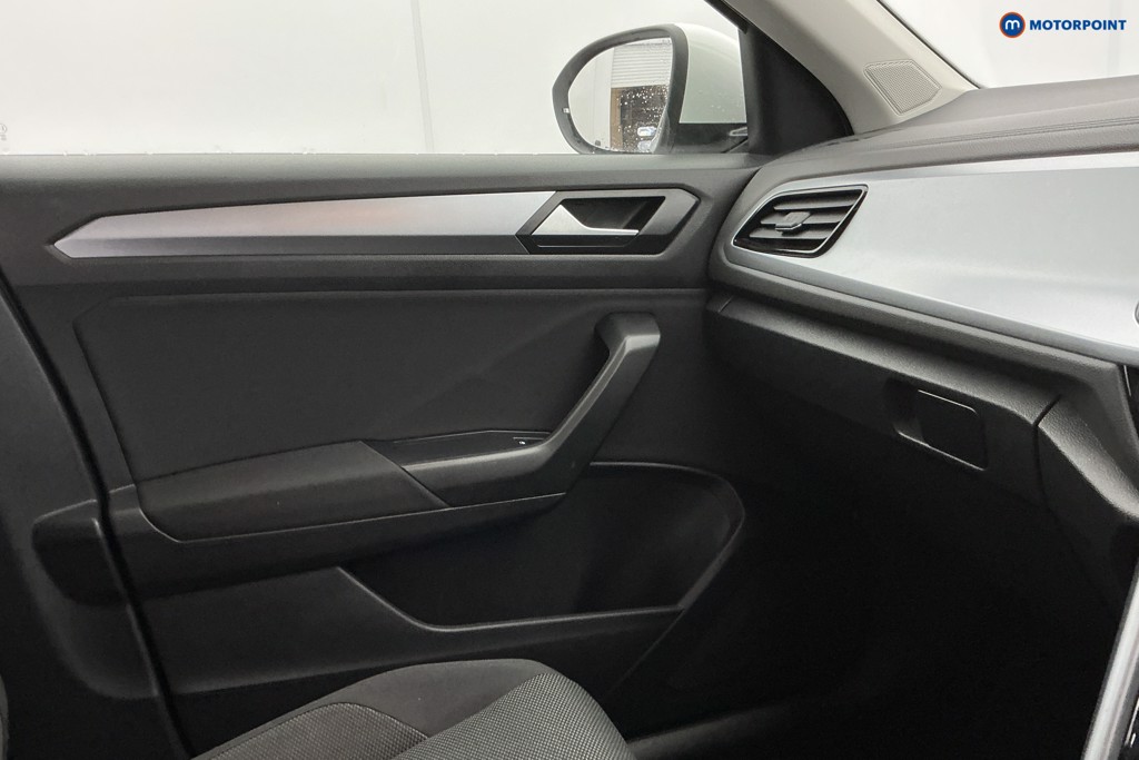 Volkswagen T-Roc Life Manual Petrol SUV - Stock Number (1596477) - 22nd supplementary image
