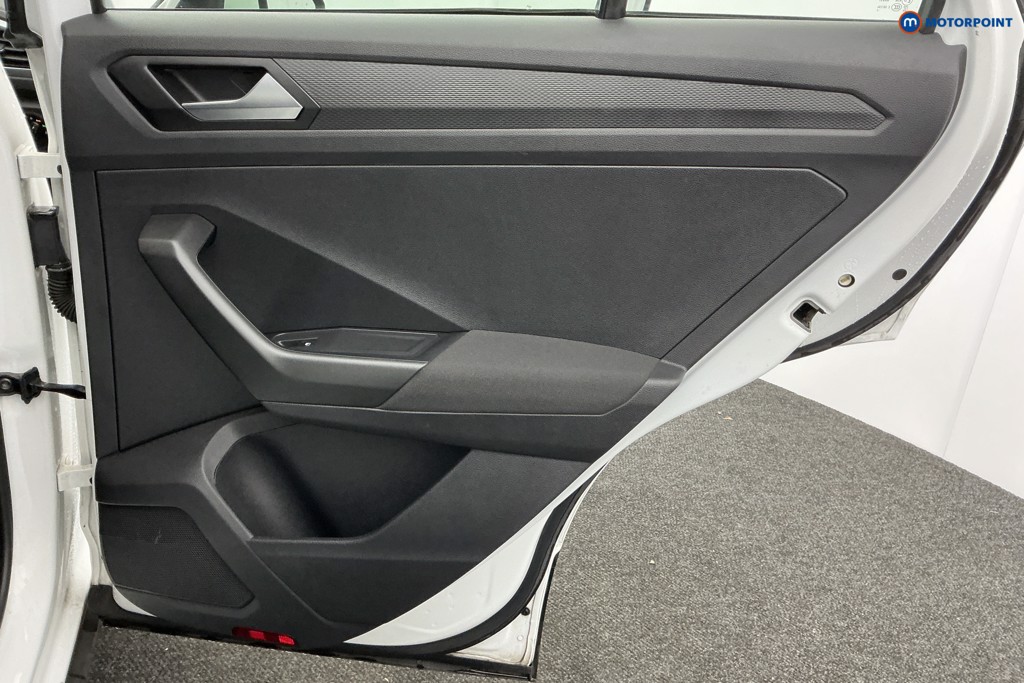 Volkswagen T-Roc Life Manual Petrol SUV - Stock Number (1596477) - 29th supplementary image