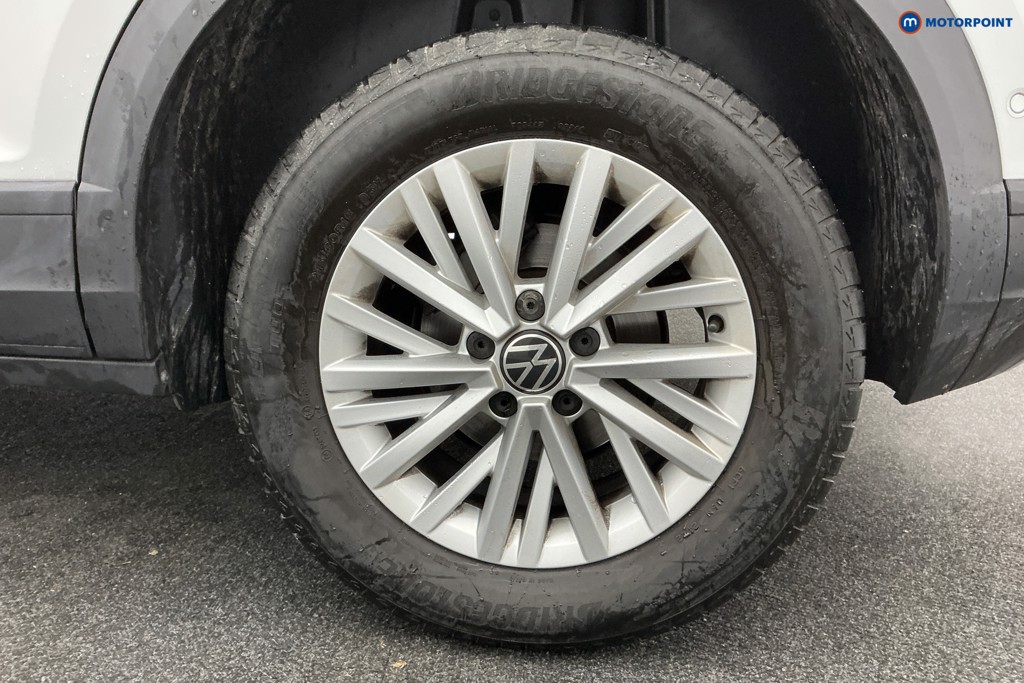 Volkswagen T-Roc Life Manual Petrol SUV - Stock Number (1596477) - 36th supplementary image