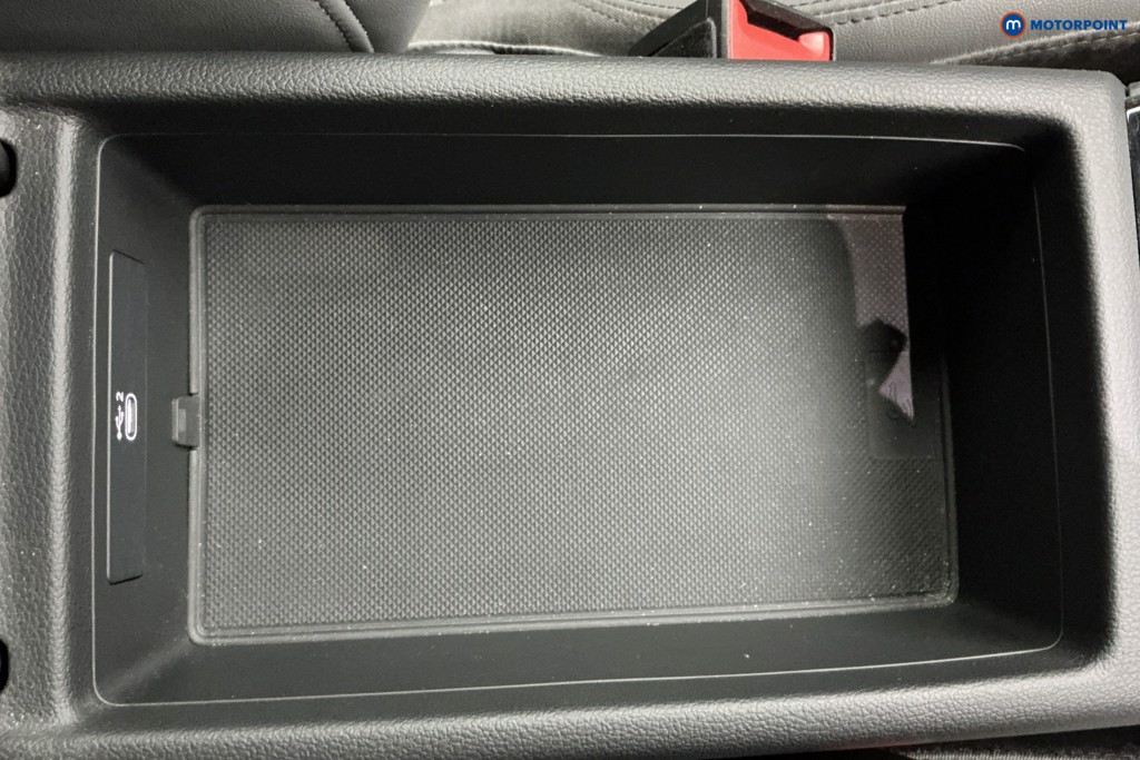 Audi A4 Black Edition Automatic Petrol Estate - Stock Number (1597376) - 17th supplementary image