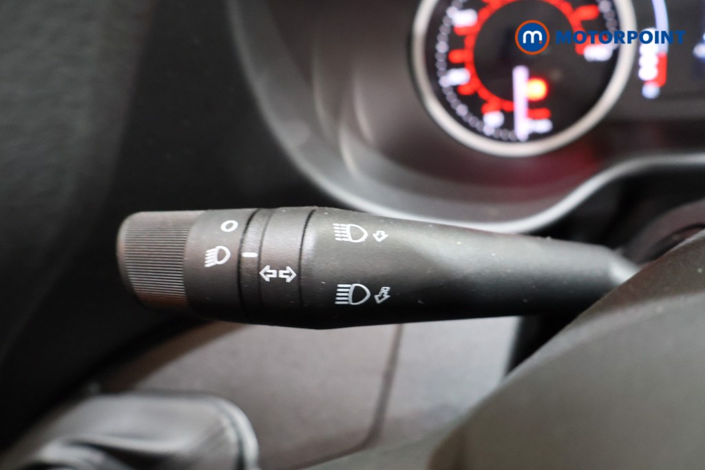 Iveco Daily Business Manual Diesel High Volume-High Roof Van - Stock Number (1597442) - 4th supplementary image