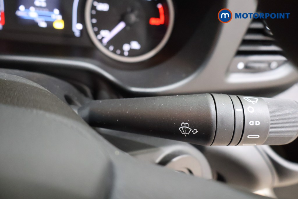 Iveco Daily Business Manual Diesel High Volume-High Roof Van - Stock Number (1597442) - 5th supplementary image