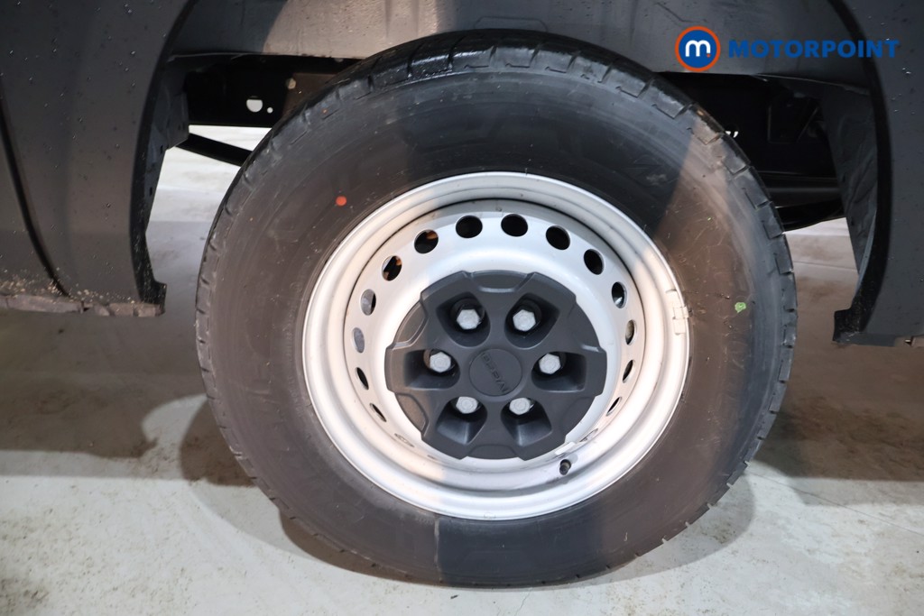 Iveco Daily Business Manual Diesel High Volume-High Roof Van - Stock Number (1597442) - 22nd supplementary image