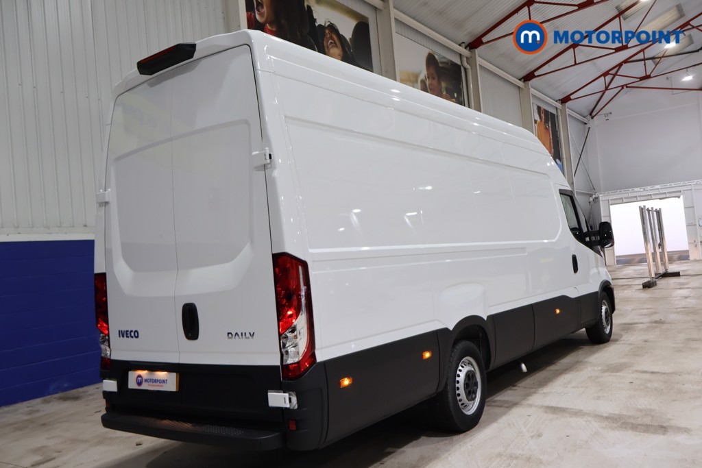 Iveco Daily Business Manual Diesel High Volume-High Roof Van - Stock Number (1597442) - Passenger side rear corner