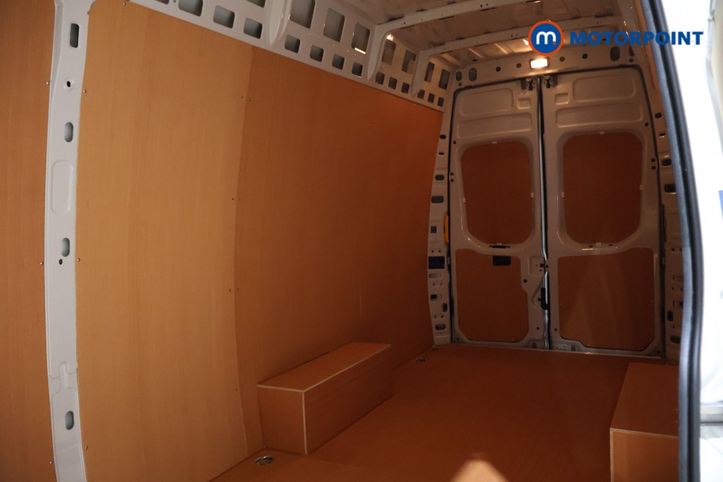 Iveco Daily Business Manual Diesel Extra High Roof - Stock Number (1597478) - 13th supplementary image