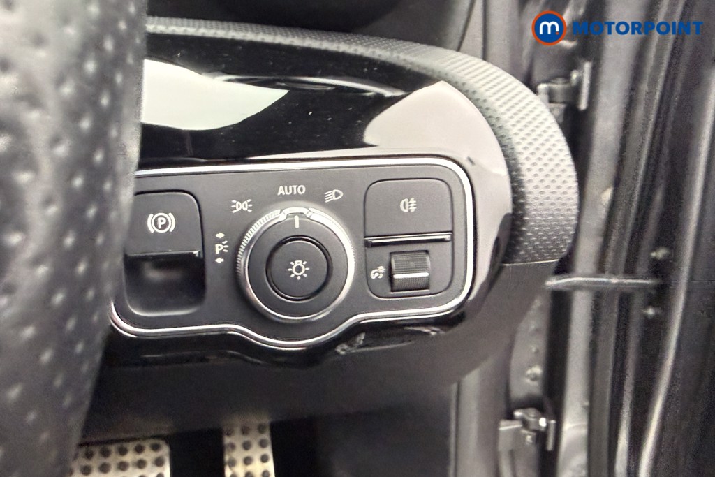 Mercedes-Benz A Class Amg Line Automatic Petrol Hatchback - Stock Number (1597649) - 15th supplementary image