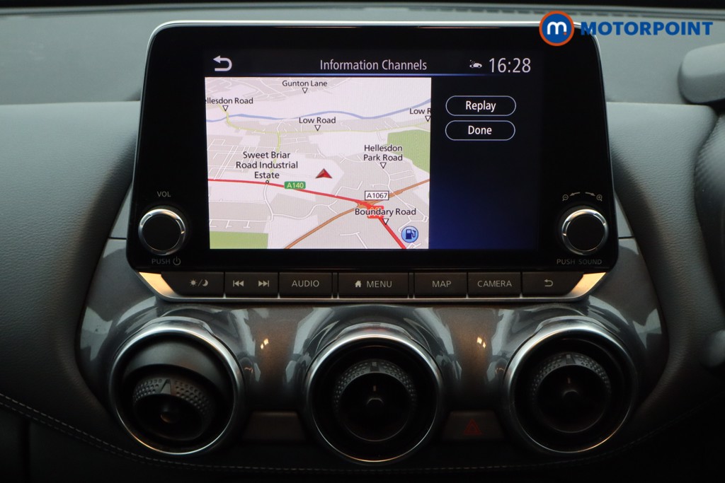 Nissan Juke N-Connecta Manual Petrol SUV - Stock Number (1597695) - 2nd supplementary image