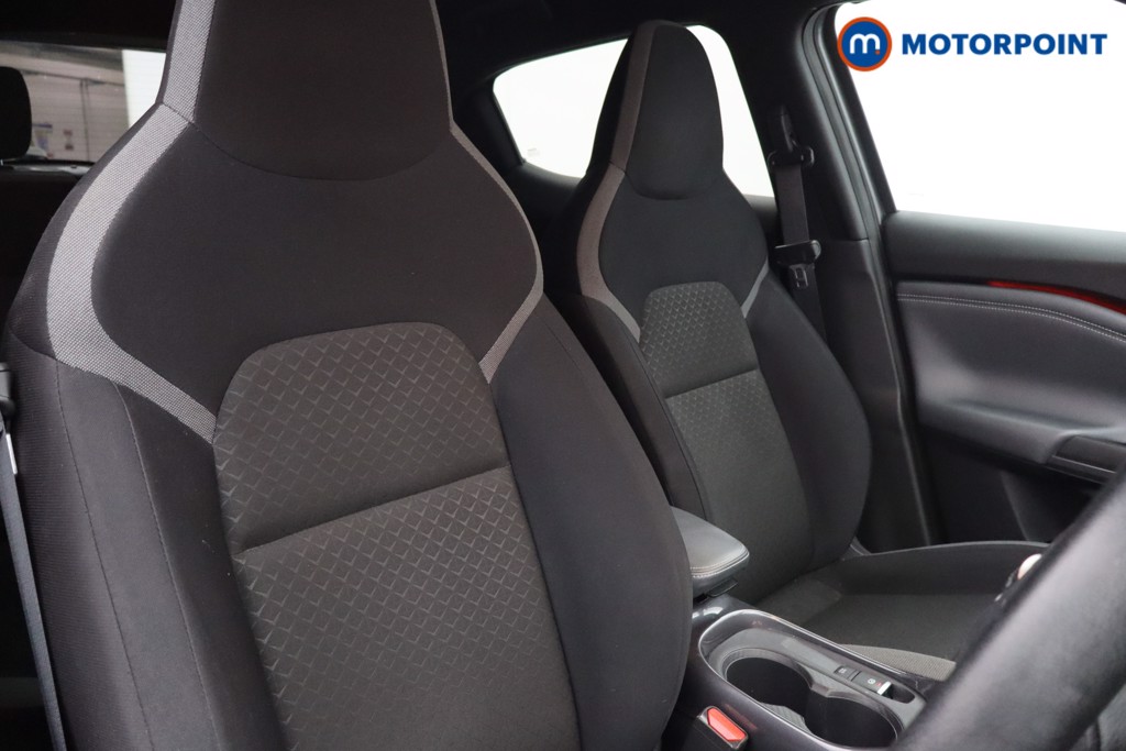 Nissan Juke N-Connecta Manual Petrol SUV - Stock Number (1597695) - 13th supplementary image