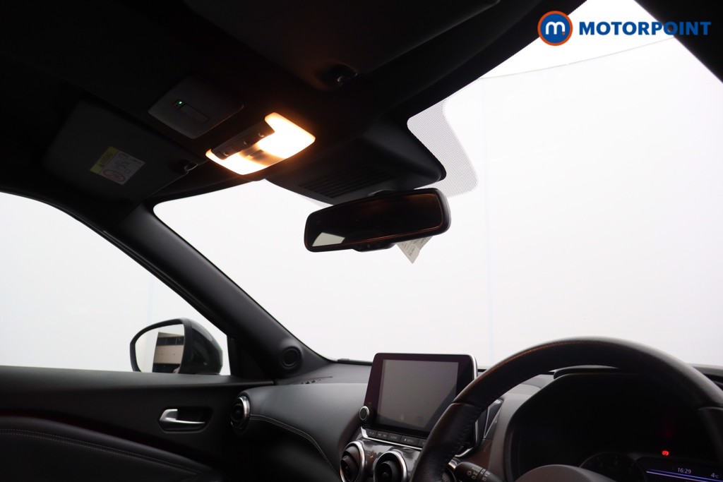 Nissan Juke N-Connecta Manual Petrol SUV - Stock Number (1597695) - 15th supplementary image