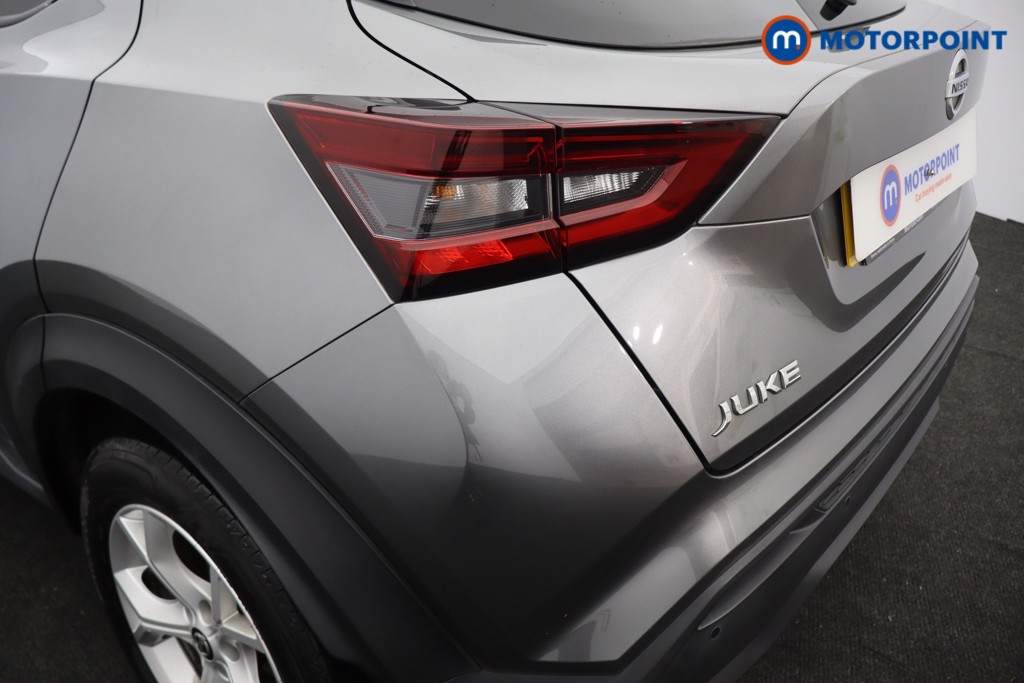 Nissan Juke N-Connecta Manual Petrol SUV - Stock Number (1597695) - 30th supplementary image