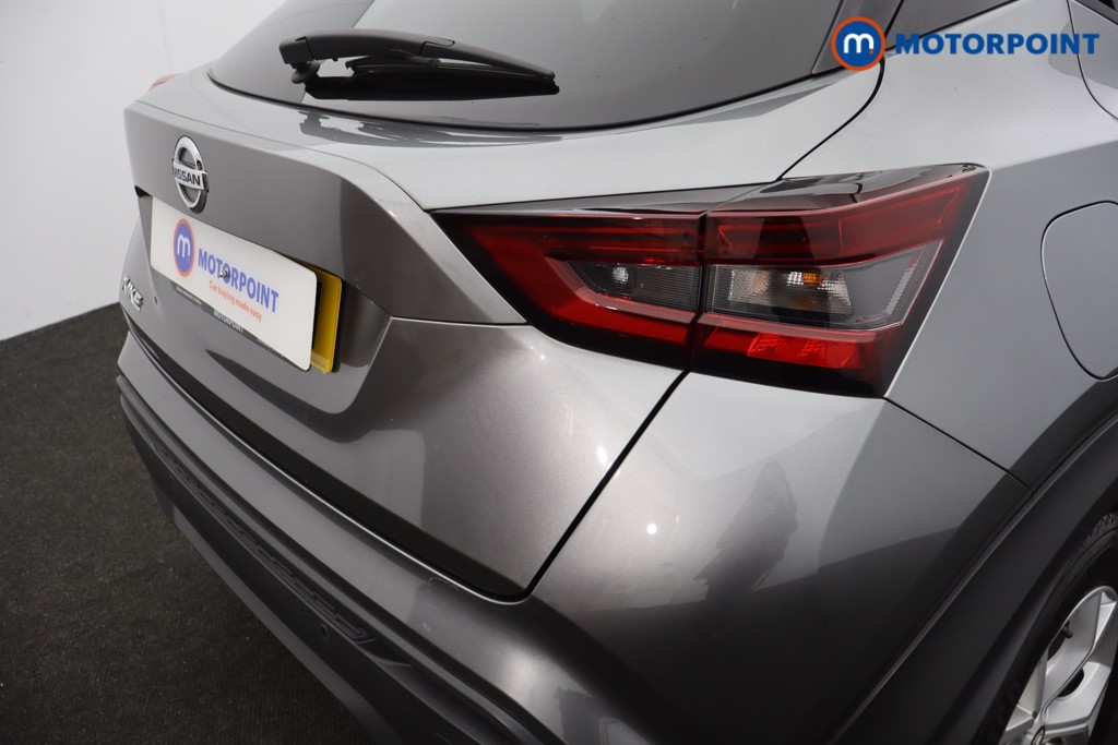 Nissan Juke N-Connecta Manual Petrol SUV - Stock Number (1597695) - 31st supplementary image