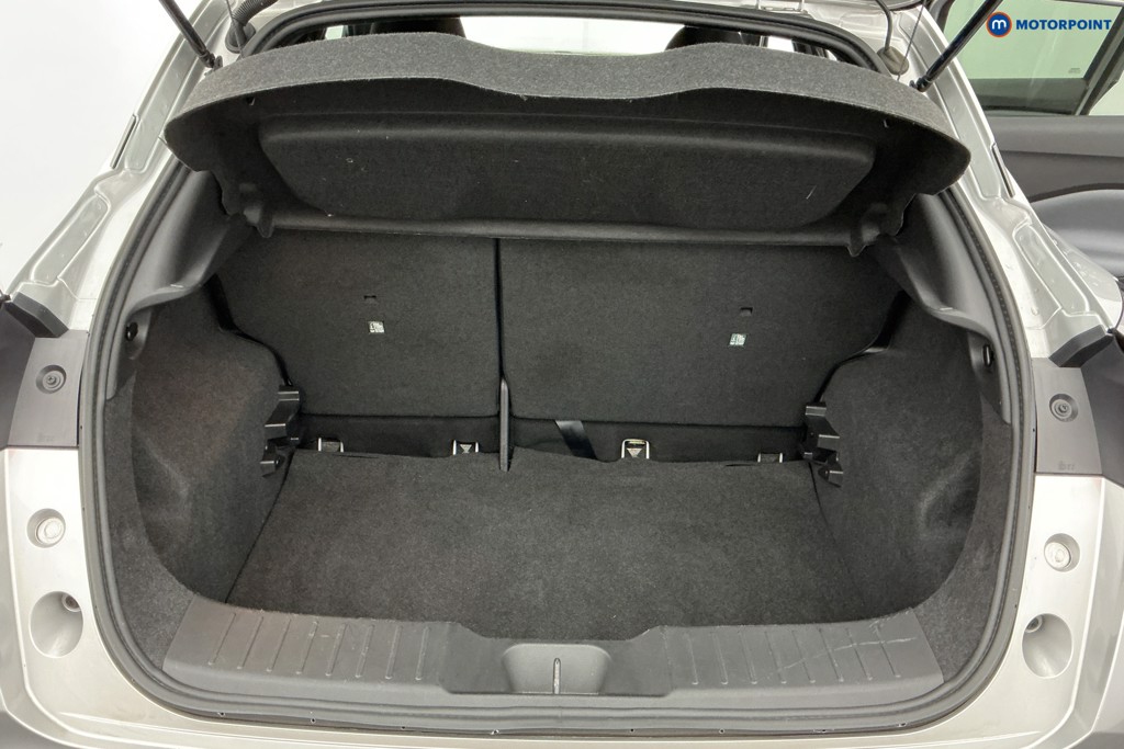 Nissan Juke N-Connecta Manual Petrol SUV - Stock Number (1598200) - 4th supplementary image