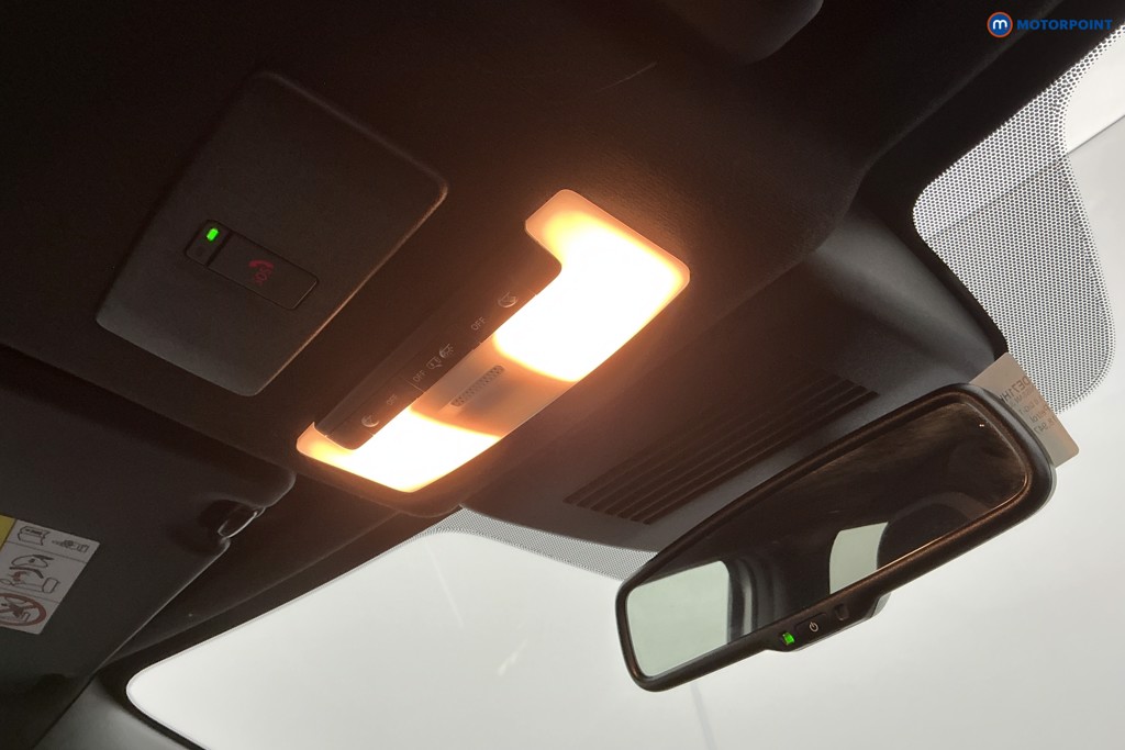 Nissan Juke N-Connecta Manual Petrol SUV - Stock Number (1598200) - 16th supplementary image