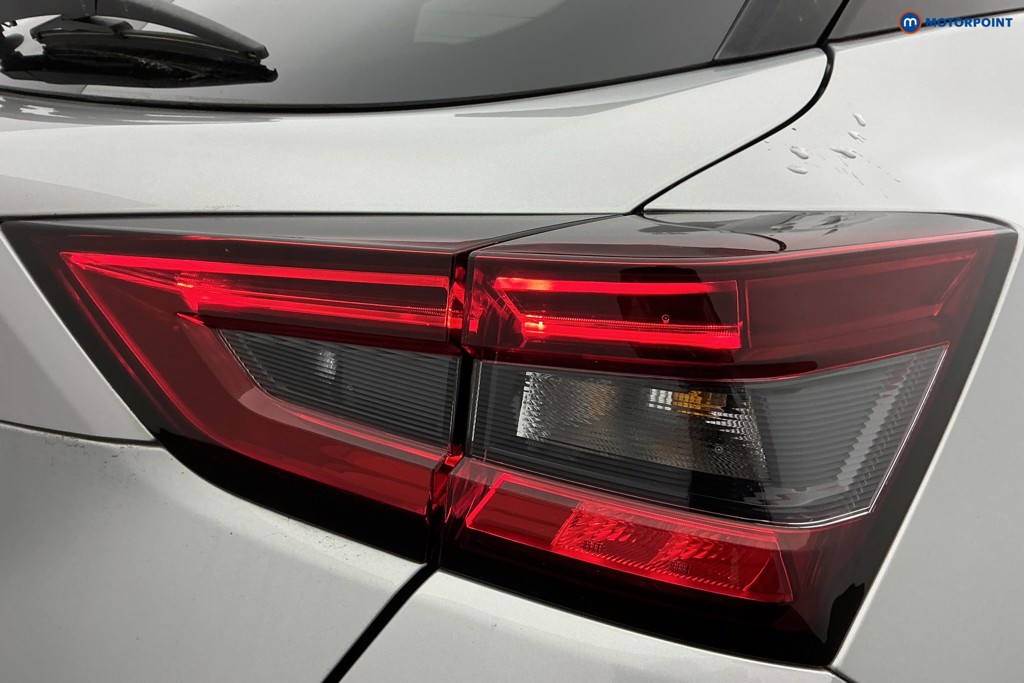 Nissan Juke N-Connecta Manual Petrol SUV - Stock Number (1598200) - 37th supplementary image