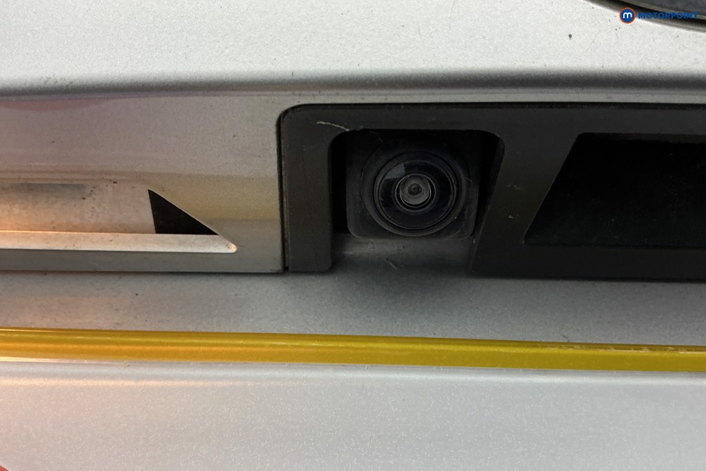 Nissan Juke N-Connecta Manual Petrol SUV - Stock Number (1598200) - 38th supplementary image