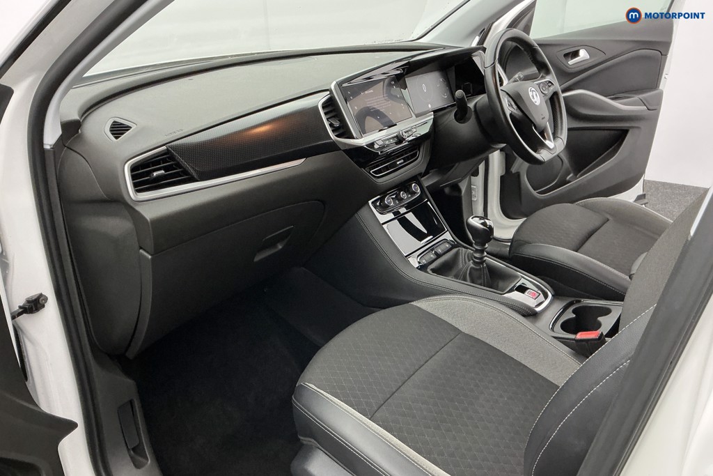 Vauxhall Grandland Gs Line Manual Petrol SUV - Stock Number (1598222) - 9th supplementary image