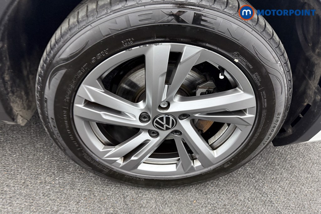 Volkswagen T-Roc R-Line Automatic Petrol SUV - Stock Number (1599327) - 33rd supplementary image