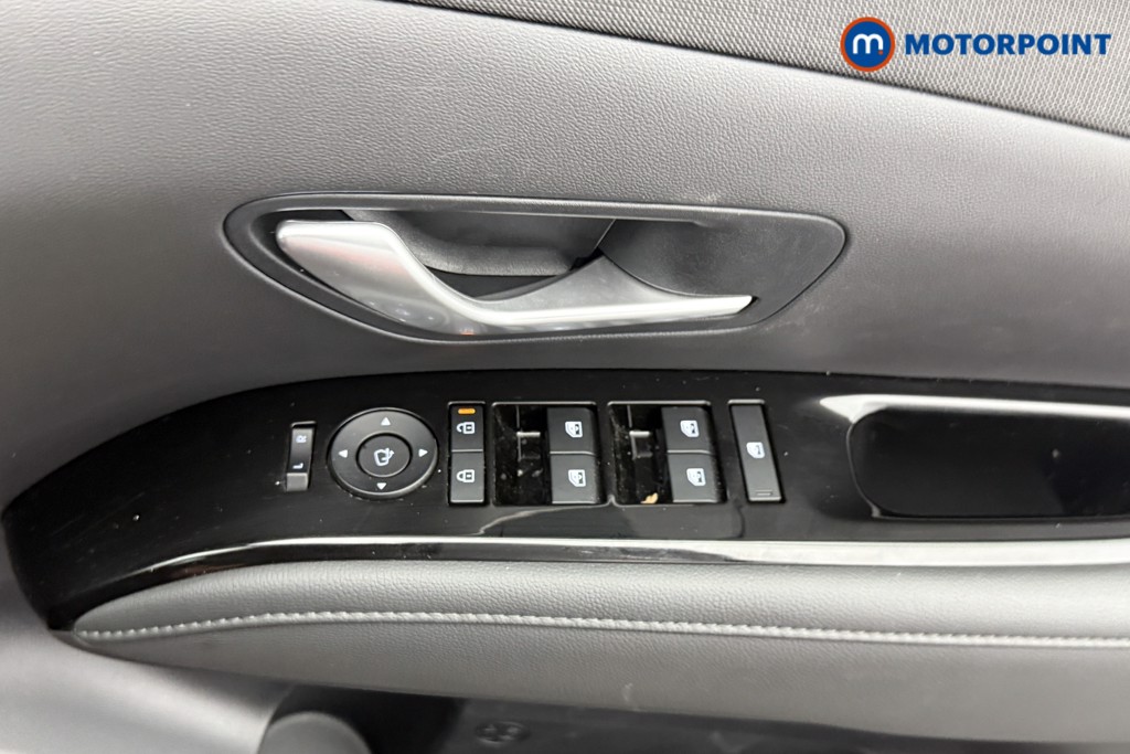 Hyundai Tucson Ultimate Manual Petrol SUV - Stock Number (1600623) - 16th supplementary image