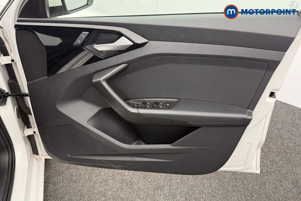 Audi A1 Technik Manual Petrol Hatchback - Stock Number (1600673) - 16th supplementary image