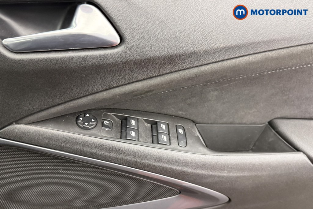 Vauxhall Crossland Ultimate Automatic Petrol SUV - Stock Number (1601364) - 15th supplementary image