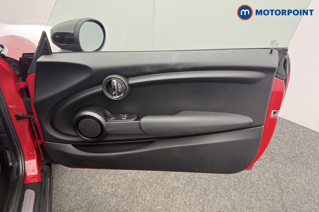 Mini Hatchback Cooper Classic Manual Petrol Hatchback - Stock Number (1601399) - 14th supplementary image