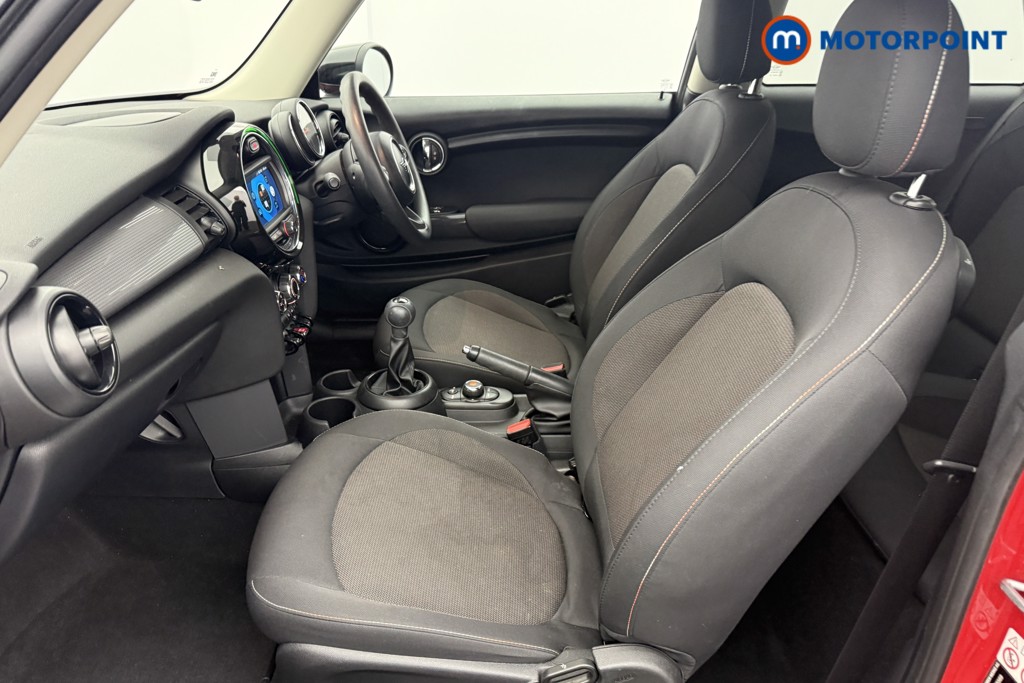 Mini Hatchback Cooper Classic Manual Petrol Hatchback - Stock Number (1601399) - 17th supplementary image