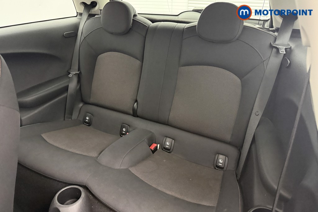 Mini Hatchback Cooper Classic Manual Petrol Hatchback - Stock Number (1601399) - 18th supplementary image