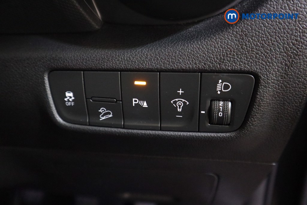 Hyundai Kona Premium Manual Petrol SUV - Stock Number (1601926) - 14th supplementary image