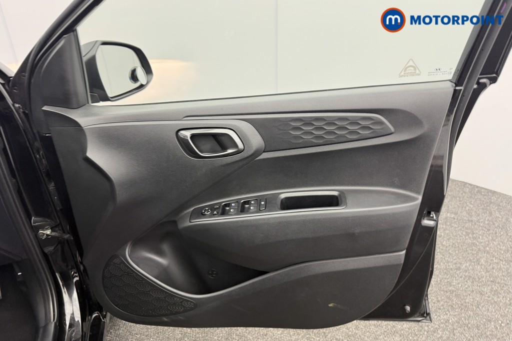 Hyundai I10 Premium Automatic Petrol Hatchback - Stock Number (1602000) - 17th supplementary image