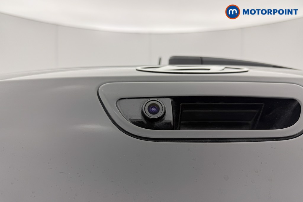 Hyundai I10 Premium Automatic Petrol Hatchback - Stock Number (1602000) - 19th supplementary image