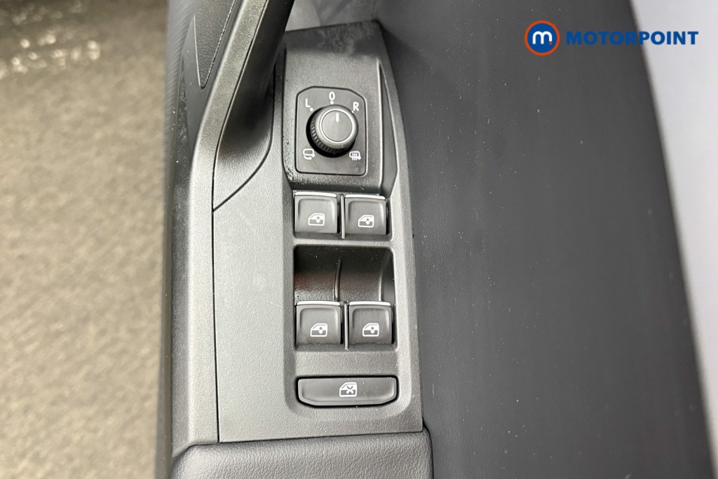 Seat Leon FR Manual Petrol Hatchback - Stock Number (1602260) - 35th supplementary image