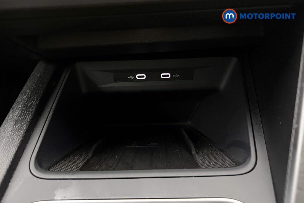 Seat Leon FR Manual Petrol Hatchback - Stock Number (1602265) - 9th supplementary image