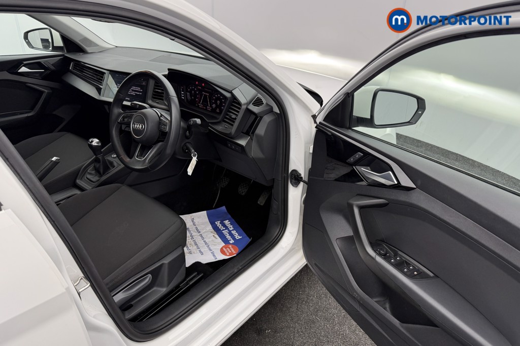 Audi A1 Technik Manual Petrol Hatchback - Stock Number (1602474) - 1st supplementary image